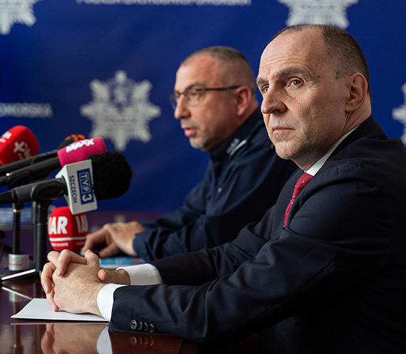 Zmiany w procedurze doboru do Policji i rządowe wsparcie dla służb mundurowych