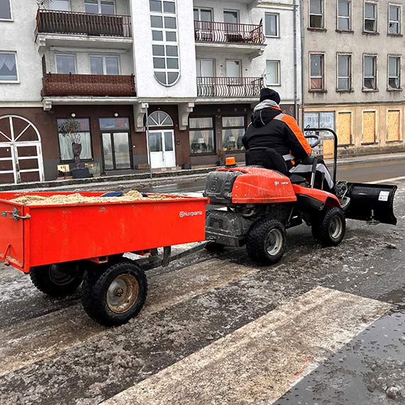 Marzn�cy deszcz nad regionem. IMGW znowu ostrzega przed go�oledzi�