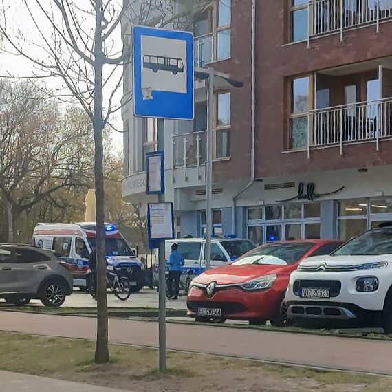Niepokojąca interwencja przy ulicy Wojska Polskiego. Ratownicy wezwani do 10-letniego chłopca