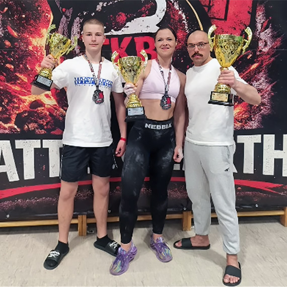 �winouj�cie z medalami Mistrzostw Europy. Andrzej Cisowski broni tytu�u, Natalia Lenda i Jerzy Pi�rski wicemistrzami