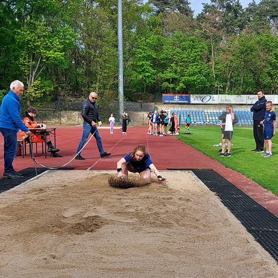 Młodzi sportowcy w akcji – Czwartki Lekkoatletyczne znów zachwyciły