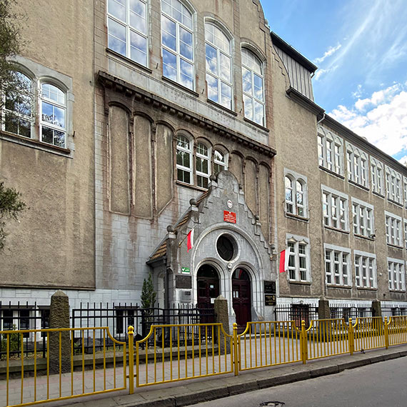 Miasto ogłosiło konkurs na dyrektora Szkoły Podstawowej nr 1