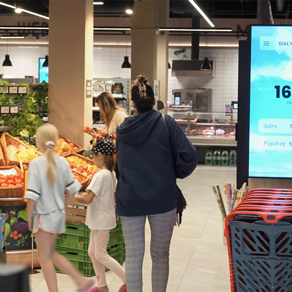 Dane ze sklep�w pokazuj� aktualny potencja� retail medi�w w Polsce. Wida� te�, co bran�a musi poprawi�